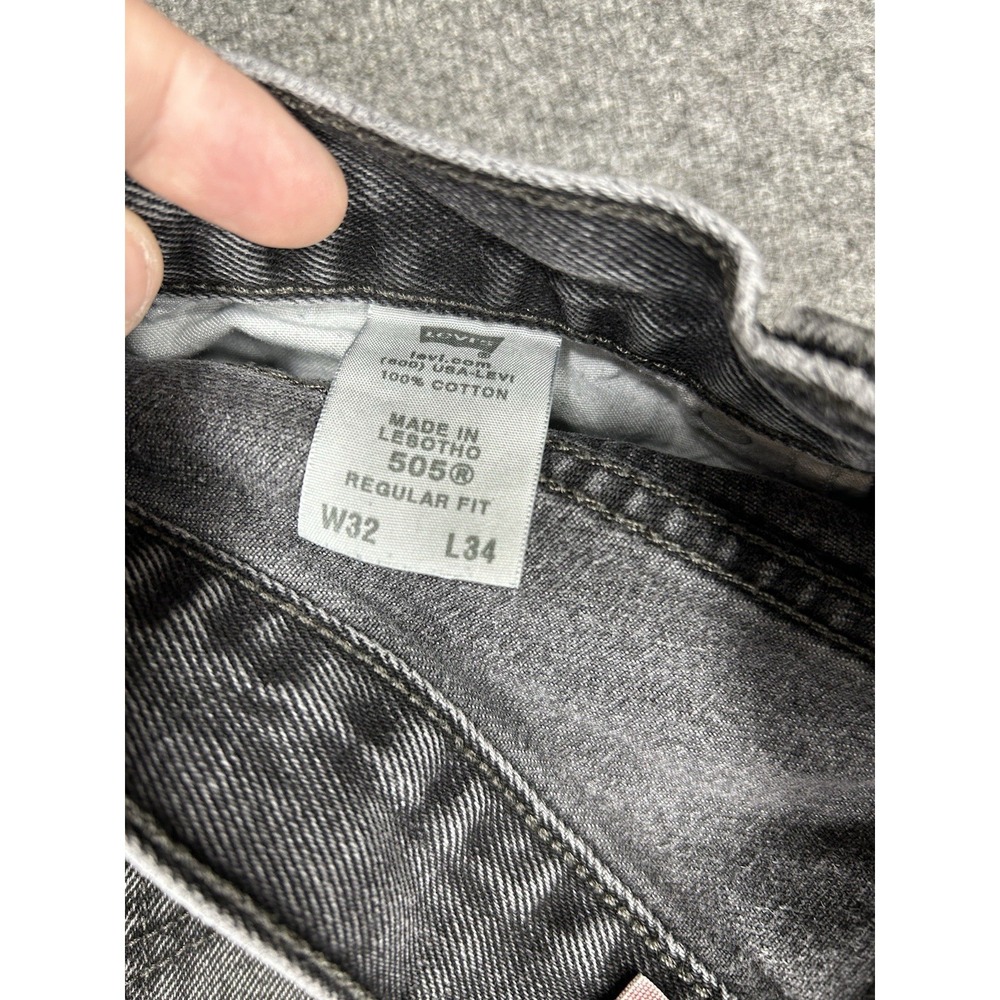 Levis 505 Regular Fit Jeans Mens 32x34 (fits 30x32) Black Denim Straight Leg Y2K - Picture 11 of 13
